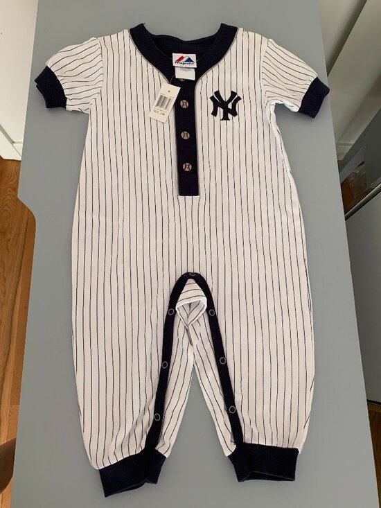 Majestic Other - NWT NY Yankees Onesie 24 Months Official Merchandise